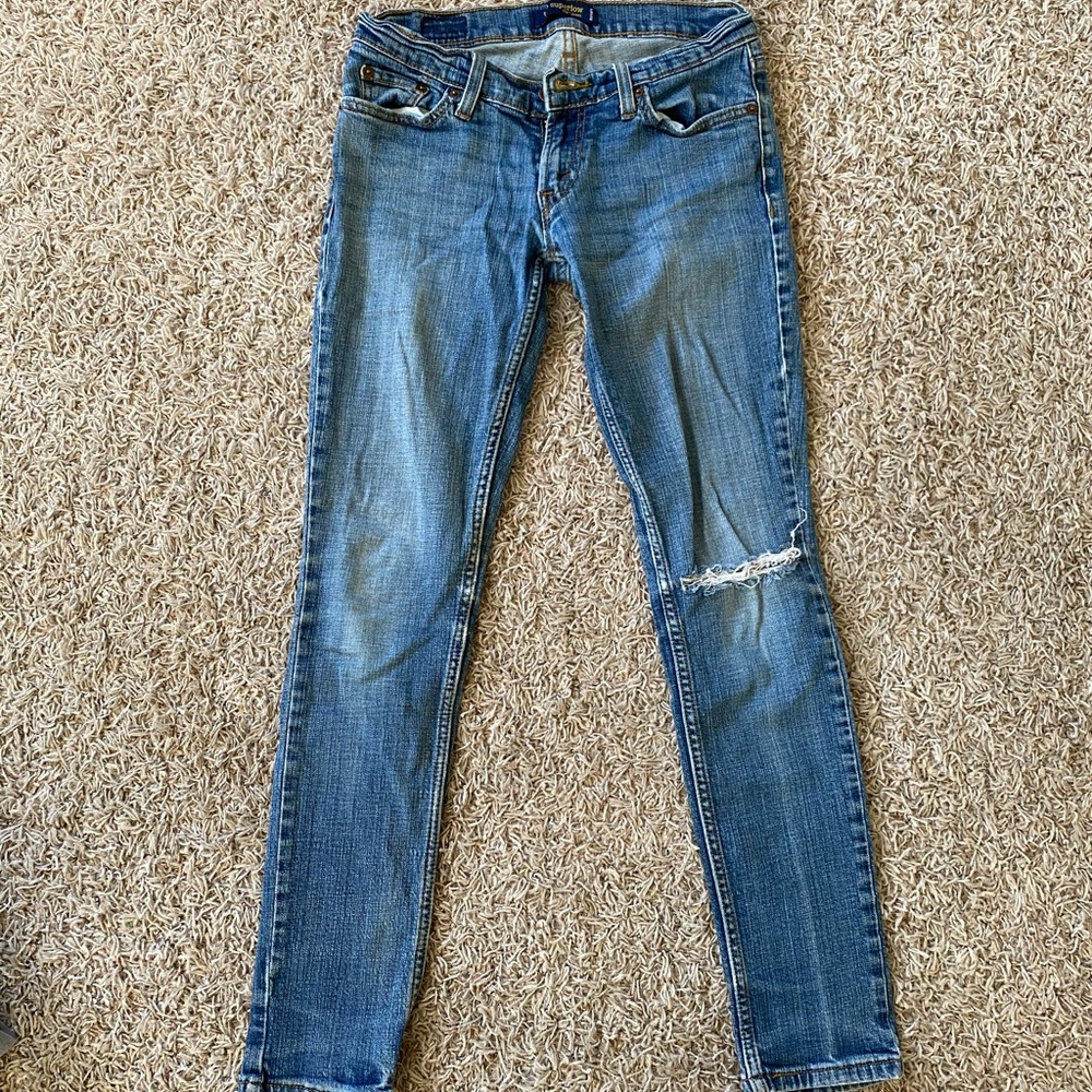 Levi’s Low Rise Skinny Jeans